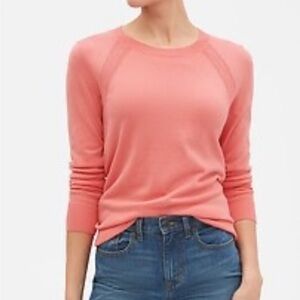 GAP Coral-Peach Crewneck Sweater